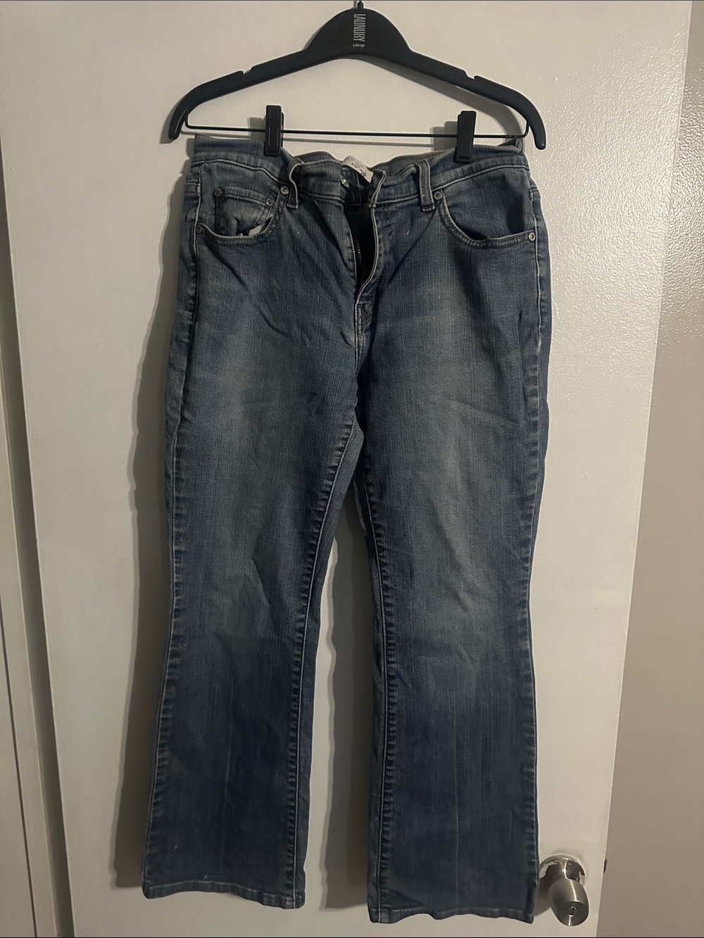 Vintage Women's Faded Blue Flare Jeans - Classic boot cut 515